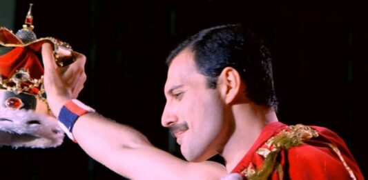 Evrensel Sesin Anatomisi: Müziğin Enleri – İcracı Dehalardan Ölümsüz Kompozisyonlara