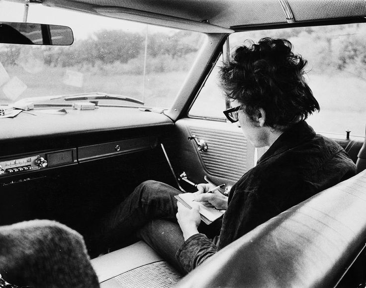 Müziğin Edebiyatla Kesişimi: Bob Dylan ve Nobel Edebiyat Ödülü