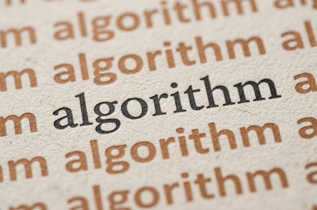 Müziğin Matematiksel Dili: Algoritmik Kompozisyon ve Seslerin Mantığı