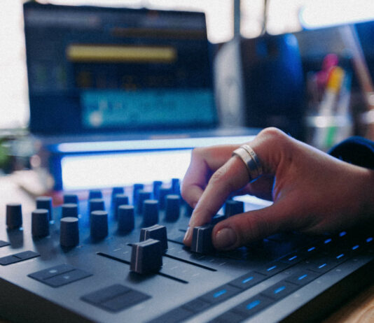 Ses Prodüksiyonunda İki Farklı Yaklaşım: Ableton vs Adobe Audition